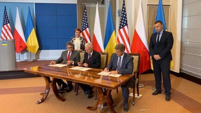 Україна, США та Польща підписали меморандум про співпрацю щодо енергетичної  безпеки України